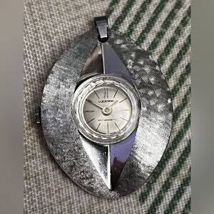 Vintage Lucerno Mechanical Wind Up Swiss Made Pendant Watch Silver Tone